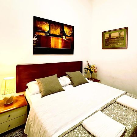 4 Bed Rooms Luxury Apartment Near Colosseum โรม ภายนอก รูปภาพ