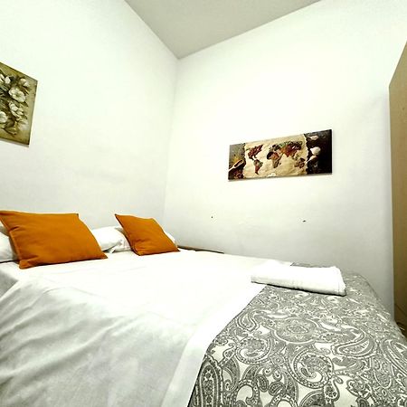 4 Bed Rooms Luxury Apartment Near Colosseum โรม ภายนอก รูปภาพ