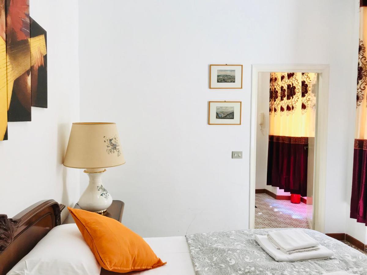 4 Bed Rooms Luxury Apartment Near Colosseum โรม ภายนอก รูปภาพ