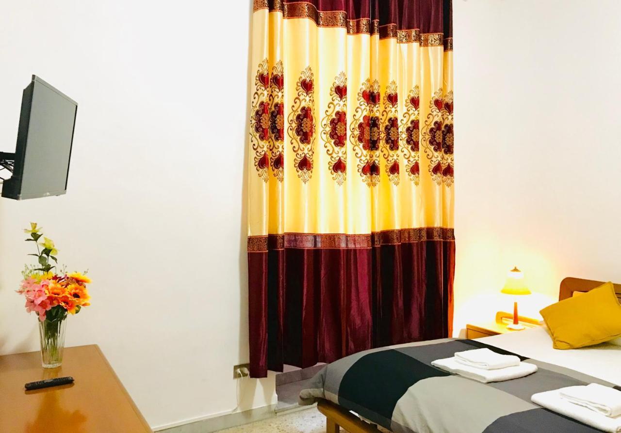 4 Bed Rooms Luxury Apartment Near Colosseum โรม ภายนอก รูปภาพ