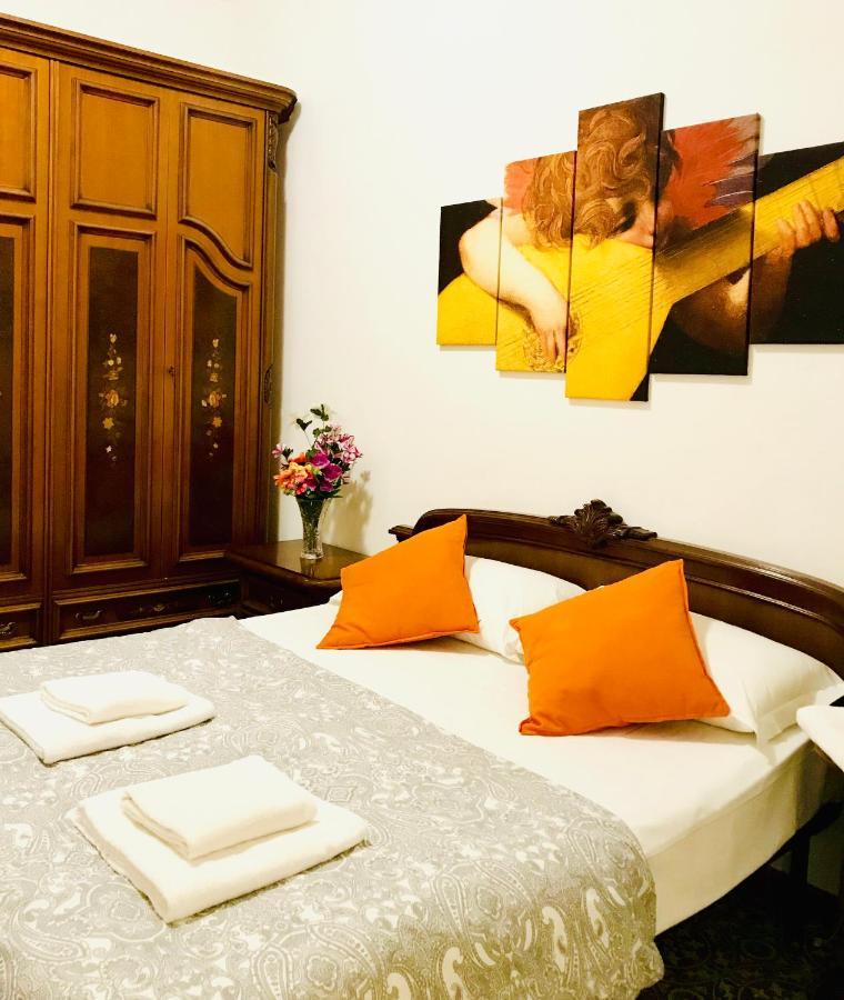 4 Bed Rooms Luxury Apartment Near Colosseum โรม ภายนอก รูปภาพ