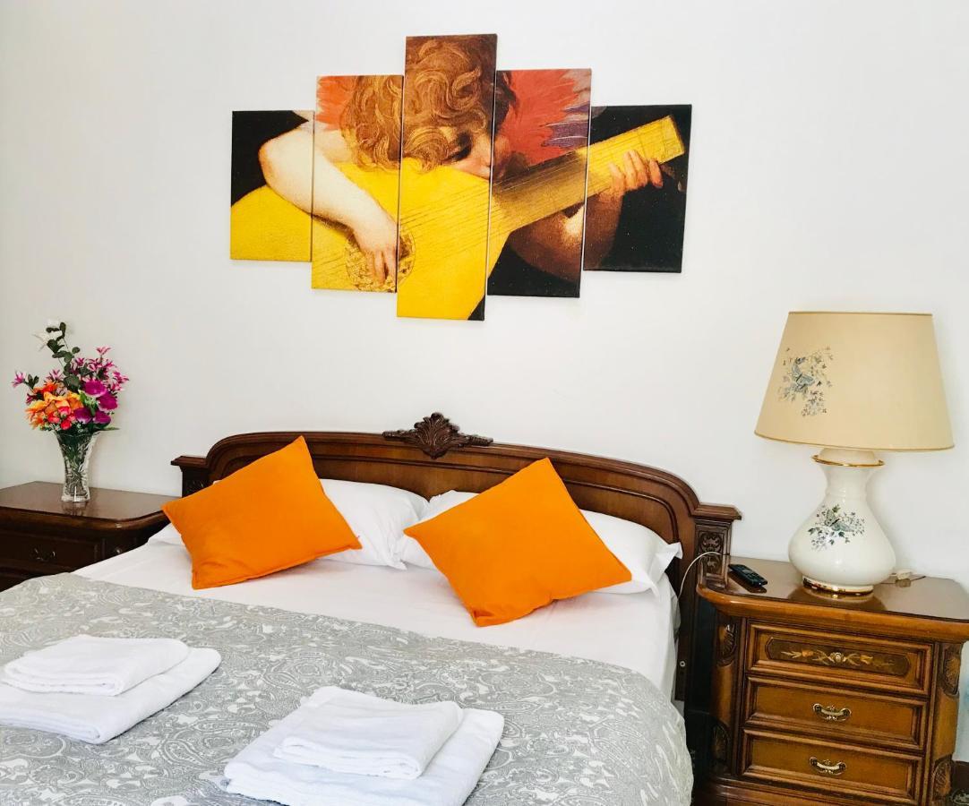 4 Bed Rooms Luxury Apartment Near Colosseum โรม ภายนอก รูปภาพ